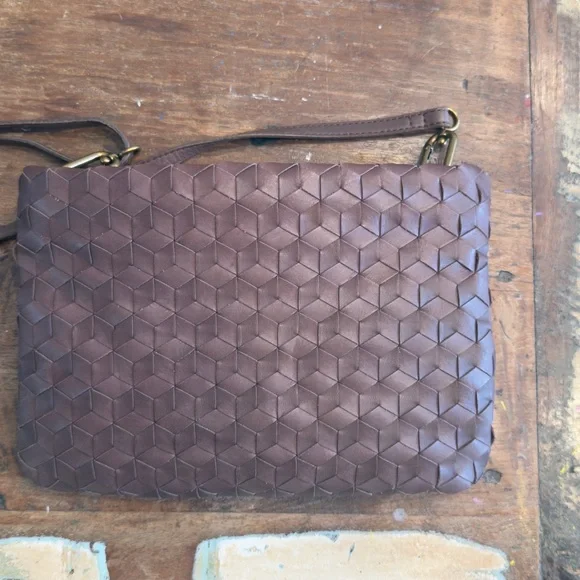 NWT Madewell Chocolate Raisin Weave The Puff Crossbody Bag - Picture 4 of 8